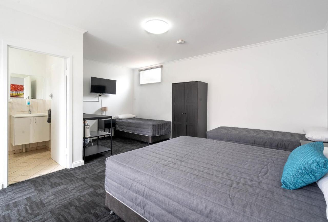 City West Motel Adelaide Exterior photo